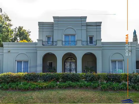 Casa en venta en  country  Diego Moreno