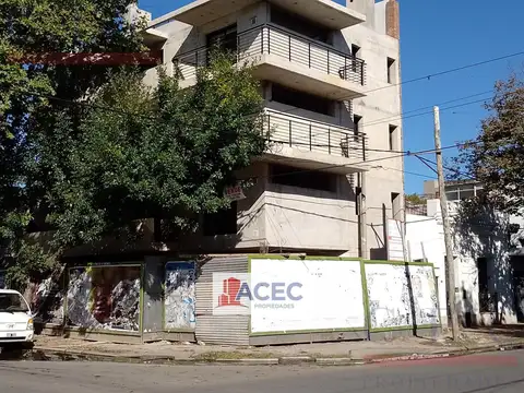 Dean Funes  1000 - Cochera Nº02