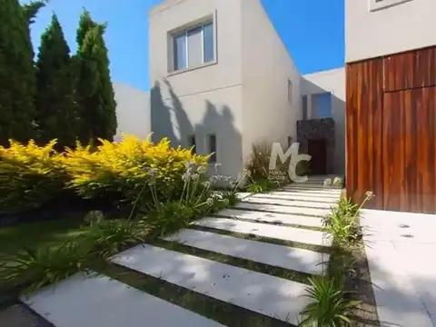 Casa en Alquiler en El Golf