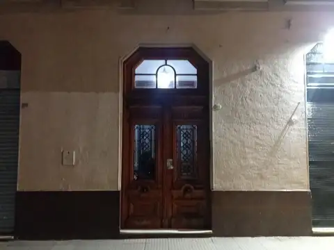 SEMIPISO 4 AMBIENTES AL FRENTE BALCÓN!