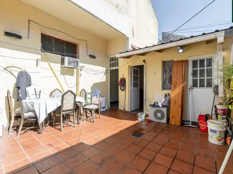 Depto Tipo Casa en Venta en Coghlan, USD 169.000