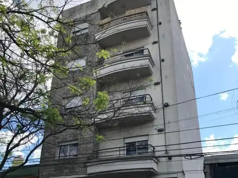 OPORTUNIDAD VENTA DEPARTAMENTO 2 AMBIENTES MORON CENTRO EXCE