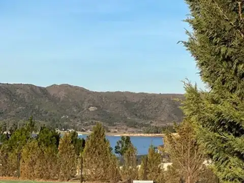 VENTA LOTE  1551 M2 EN COUNTRY PUERTO DEL AGUILA