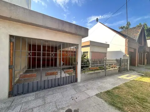 VENTA CASA 3 ambientes VILLA LUZURIAGA