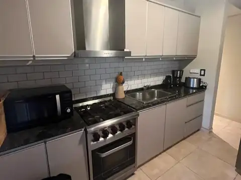 Casa 5 ambientes con 4 baños