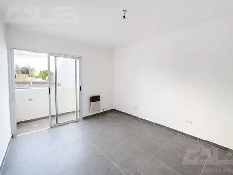 Departamento en Alquiler en Castelar Norte, $ 550.000