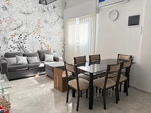 Excelente departamento de 3 ambientes, muy luminoso, totalmente reciclado a nuevo.