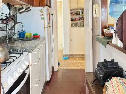 Amplio 3 Ambientes con Balcon Corrido