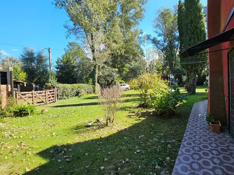 Casa quinta 5 amb en venta laguna de lobos 1632m2 