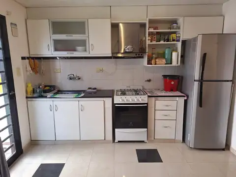 Venta en Los Hornos, La Plata