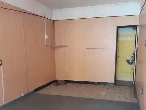 Local en Venta en Flores, USD 170.000