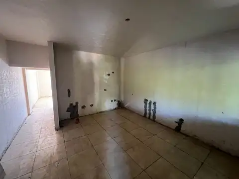 Av. Juan Domingo Perón 300