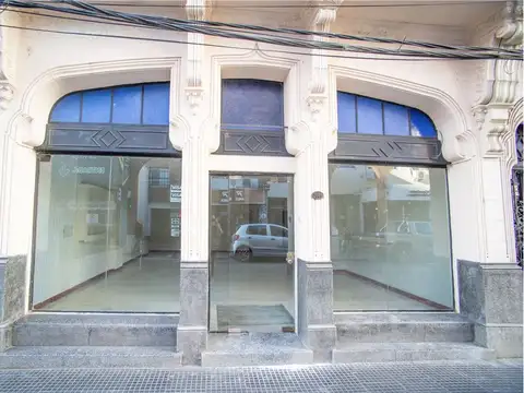 Local Comercial en pleno centro de la ciudad!!!