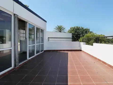 Depto Tipo Casa en Venta de 3 dormitorios