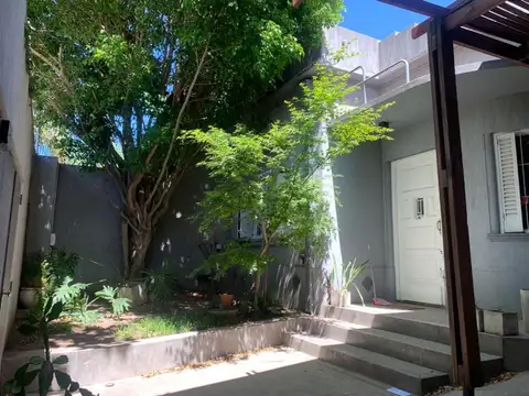 ALQUILER CASA 3 AMB C/PARQUE. CENTRO DE BERNAL