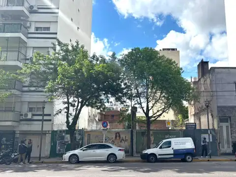 Alquiler: Terreno doble frente Demolido Caballito