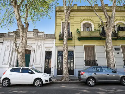 Depto Tipo Casa en Venta 104 años