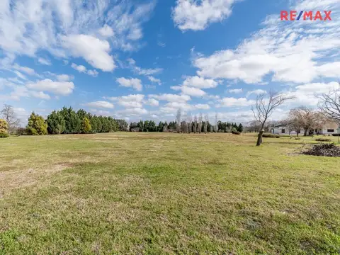 Terreno en Venta en Loma Escondida, USD 75.000