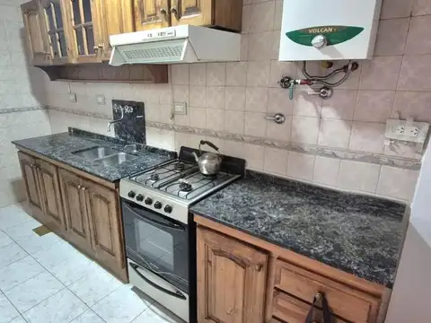 Depto Tipo Casa en Alquiler de 6 ambientes