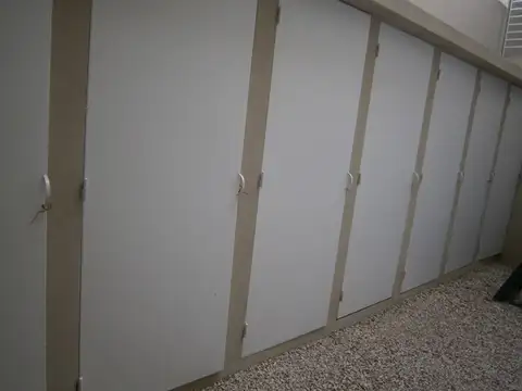 Departamento de 2 Ambientes - 2 Piso por escalera.