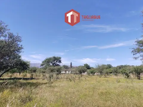 Lote en esquina en Piedra Blanca