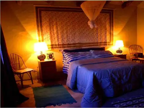 Casa 5 ambientes con 4 baños