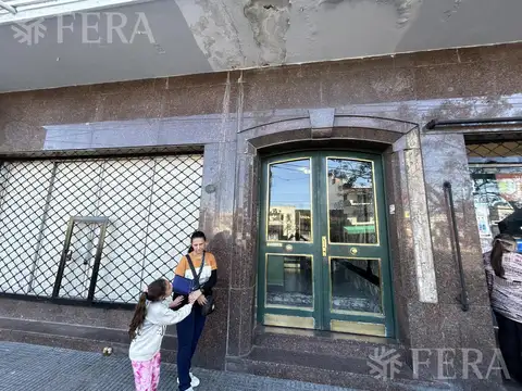 Oficina en Alquiler en Avellaneda, $ 230.000
