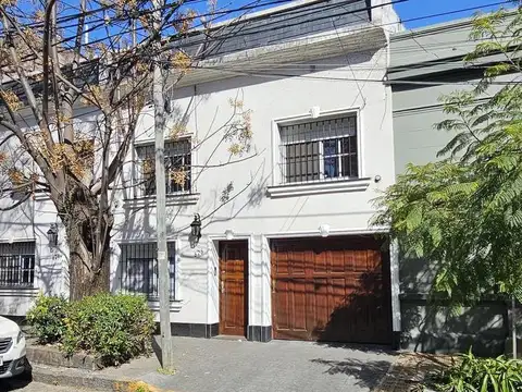 Depto Tipo Casa en Alquiler de 6 ambientes