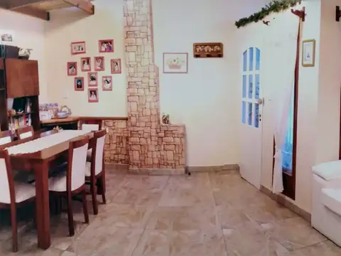 Depto Tipo Casa en Venta de 4 ambientes