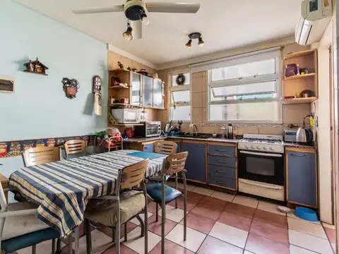 VENTA CASA TRIPLEX 4 AMB -TERR-COCH-PLAY-CABALLITO