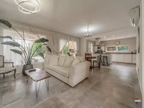 VENTA CASA 3 DORM BC Manzanares Chico APTO CREDITO