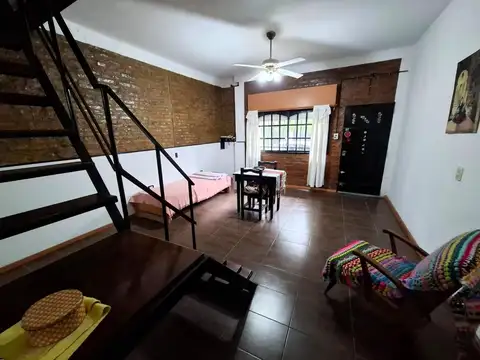 CASA MULTIFAMILIAR, CON GARAJE, EN LOTE 10x31