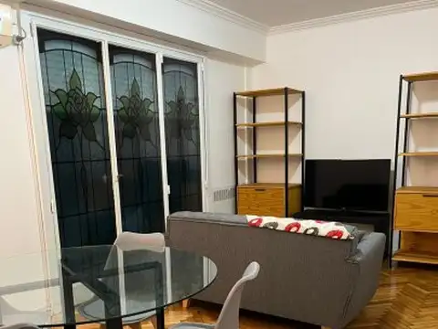 Almagro, Av Rivadavia 3900, 3 amb, 70m2, u$s 1,000 + servicios.  (alq min 3 meses)