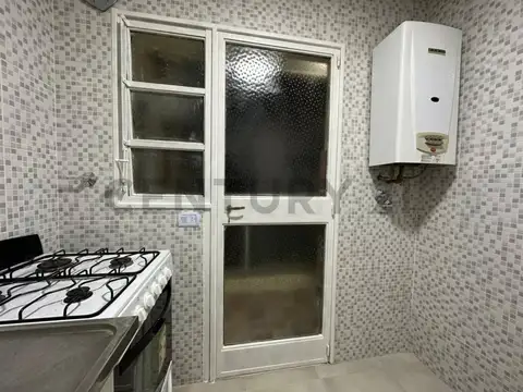 Alquiler a 24 meses - Departamento 2 ambientes interno con balcon en primer piso - Excelente estado
