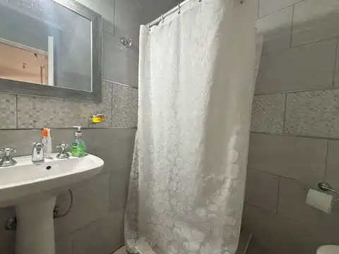 Depto Tipo Casa 2 ambientes con 1 baño