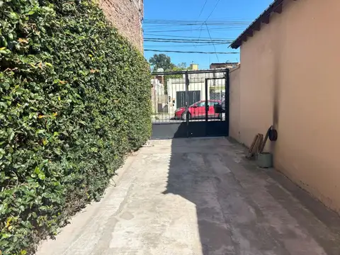Depto Tipo Casa en Venta con 1 cocheras