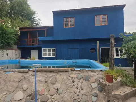 CASA con DEPARTAMENTO en VENTA - M. DRUMMOND LUJÁN
