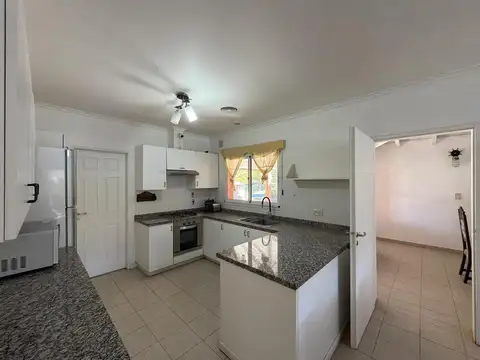 Casa en Venta, 4 Dormitorios,  La Lomada de Pilar