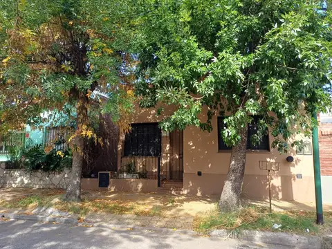 Casa en venta - Beccar - 3 dormitorios