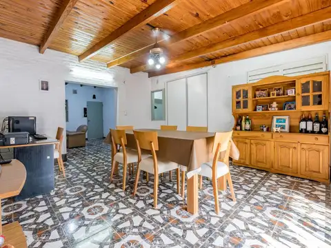 Casa 4 ambientes con 1 baño