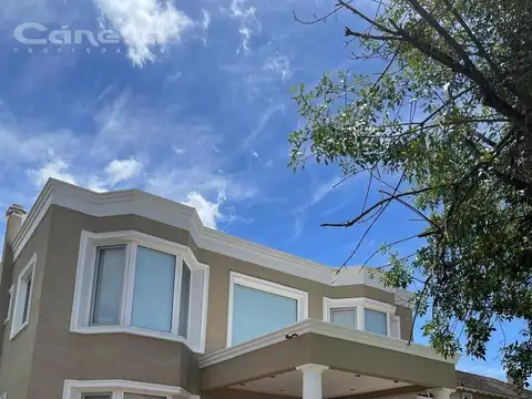 Casa en Venta en Galápagos, USD 400.000