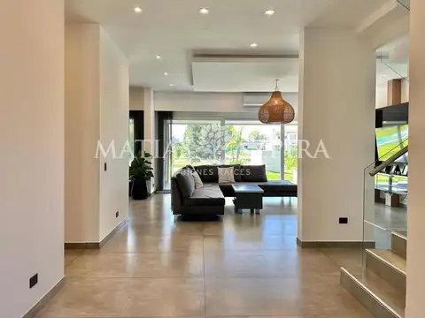 Casa en Venta de 6 dormitorios