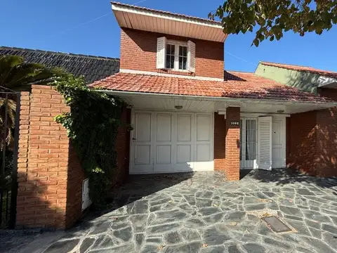 Venta Casa 5 ambientes, Barrio Mundialista