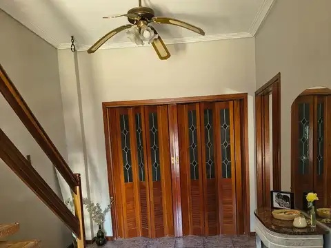 Depto Tipo Casa en Venta 51 años