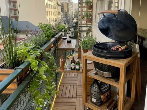 3 amb con balcon y dependencia de servicio al frente