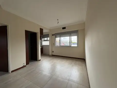 Del Colegio 6300
