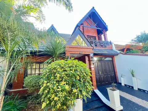 VENTA CASA 4 AMBIENTES RAMOS MEJIA CON PISCINA