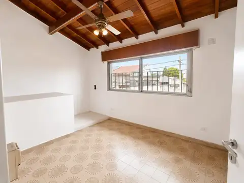 Depto Tipo Casa en Venta en Remedios de Escalada, USD 57.000