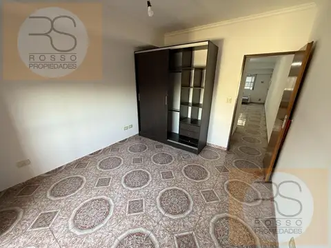 Departamento en Alquiler en Villa Luzuriaga, $ 480.000