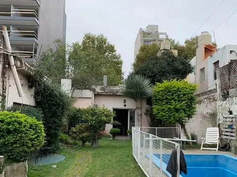 Casa en venta sobre lote propio ideal vivienda o desarrollo.